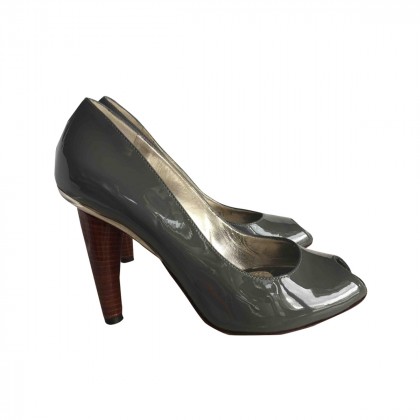  Dolce & Gabbana grey peep toes size IT 37