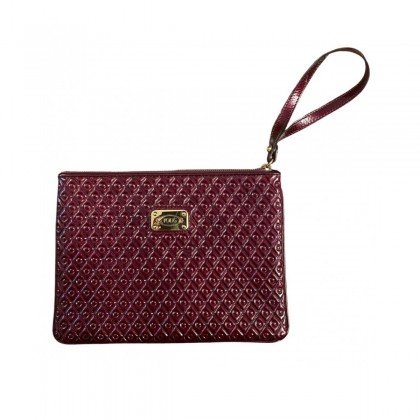 TOD'S burgundy textured leather clutch BRAND NEW